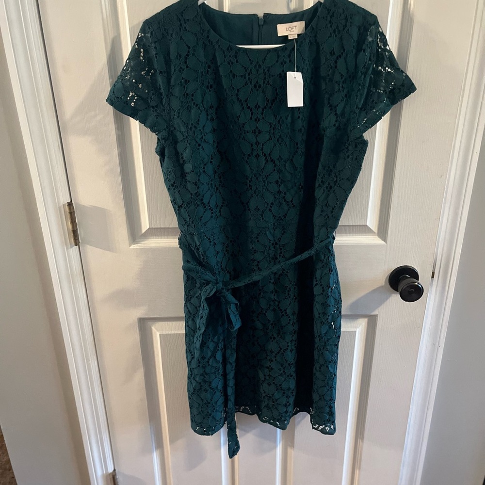 NWT Green Lace Loft Dress. Size 8.